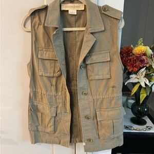 Treasure & Bond Khaki Sleeveless Vest
